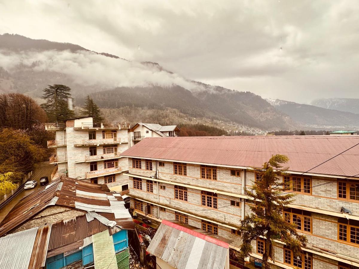 Wooibhotels The Solitaire Manali  Exterior photo